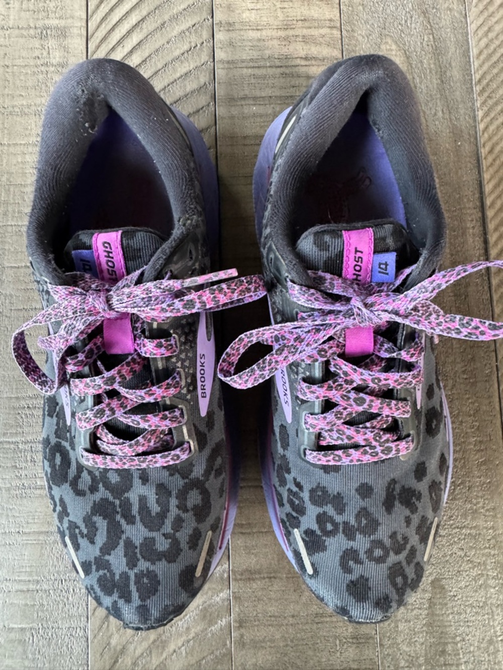 Brooks Ghost 14 - Electric Cheetah Running Shoes Women’s Size 7 (Medium B) - Picture 9 of 12